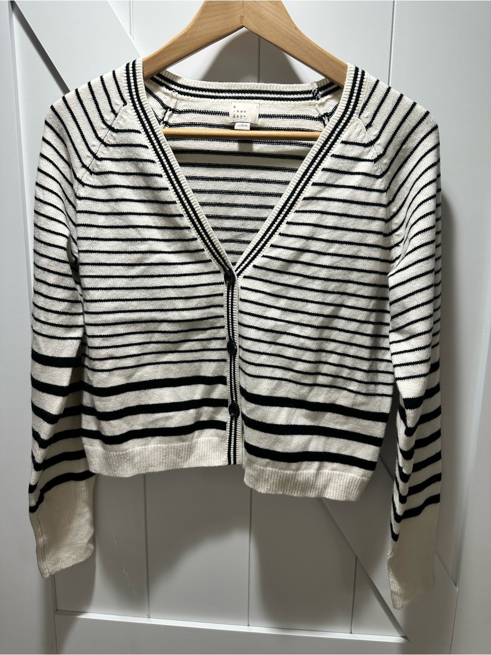 a new day Black and White Striped V-Neck Cardigan